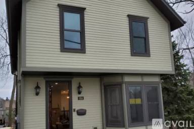 Main picture of 304 Stephen St
