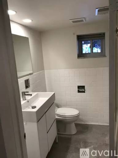 Main picture of 1161 King Ave