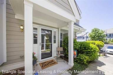 Main picture of 1304 Legacy Greene Ave
