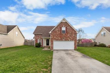 Main picture of 1566 Autumn Dr
