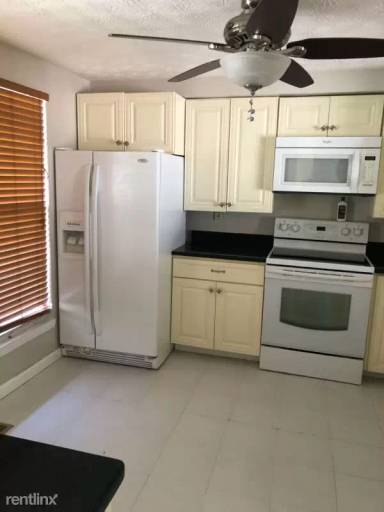Main picture of 15403 N Oak Ct