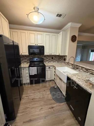 Main picture of Bridgefield Condominiums