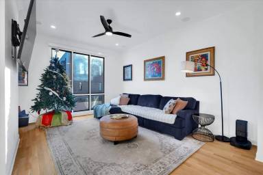 Main picture of 104 Noma Terrace Way