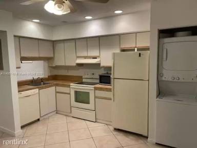 Main picture of 1807 NE 59th St