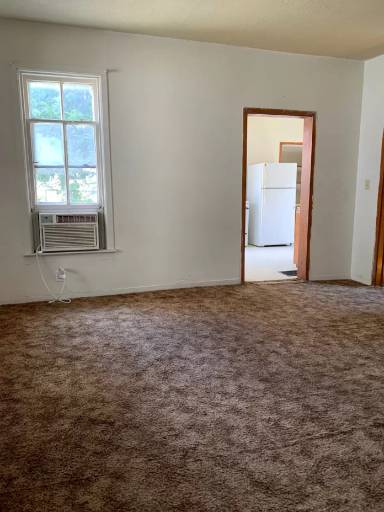 Main picture of 827 W 3rd St