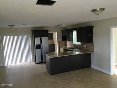Main picture of 4440 NW 34th St