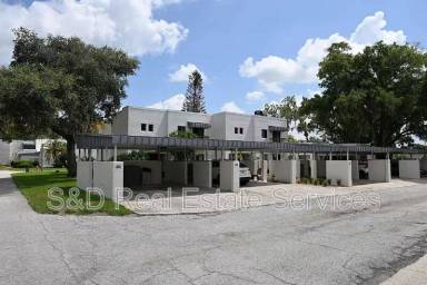 Main picture of 1808 Village Ct