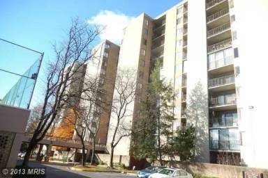 Main picture of Racquet Club Condominium