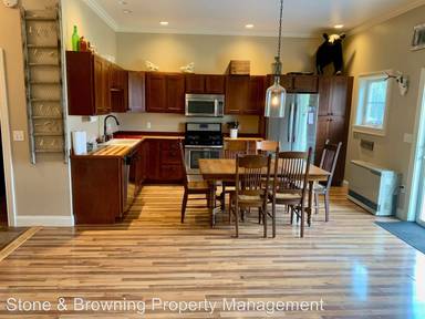 Main picture of 1000 Upper Rd