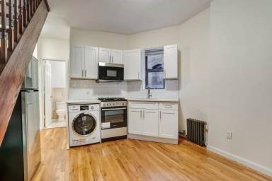 Main picture of 416 E 73rd St