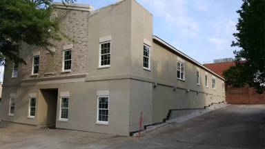 Main picture of 136 West Mcintosh Street - 4-B