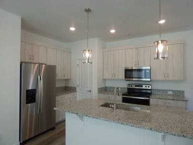 Main picture of 1039 Spartan Ave