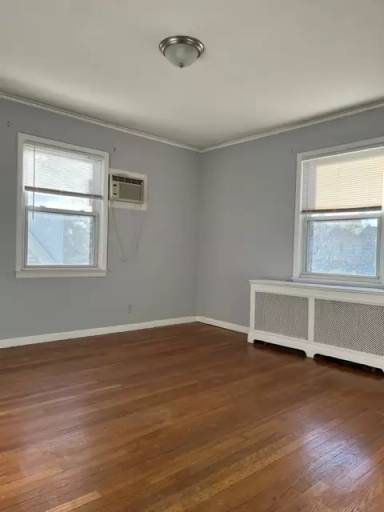 Main picture of 3527 Utopia Pkwy