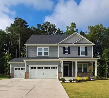 Main picture of 165 Hickory Grove Dr