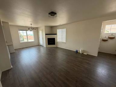 Main picture of 1094 Longbow Ln