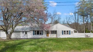 Main picture of 9 Daniel Rd