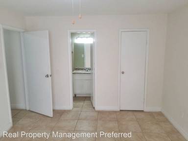 Main picture of 7547 Fallbrook Dr