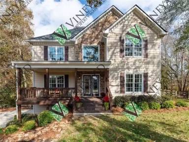 Main picture of 5950 Henley Dr