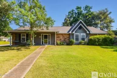 Main picture of 1210 Spring Dr