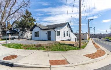 Main picture of 1718 15th St