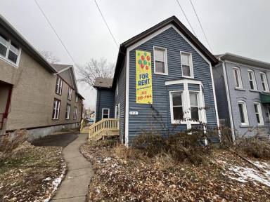 Main picture of 512 20th Ave S