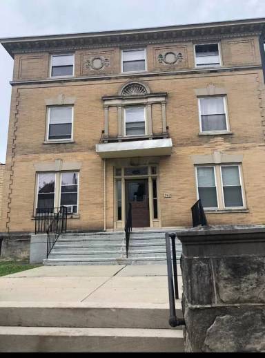 Main picture of 340 N Duke St