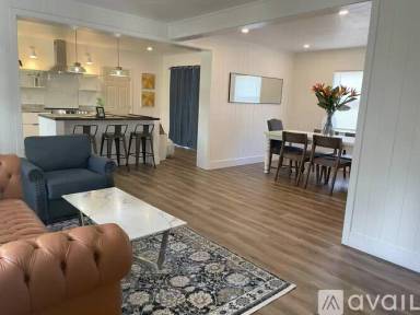 Main picture of 2027 Maravilla Cir