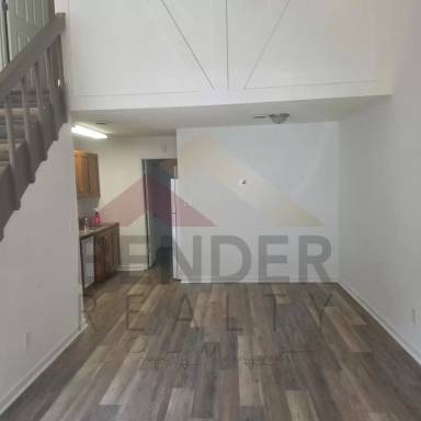 Main picture of 3362 Steeple Cir NE