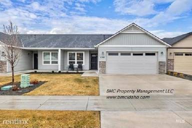 Main picture of 4348 E Vacheron St