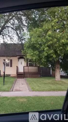 Main picture of 1537 S 37th St