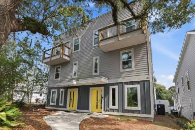 Main picture of 1233 N Bronough St