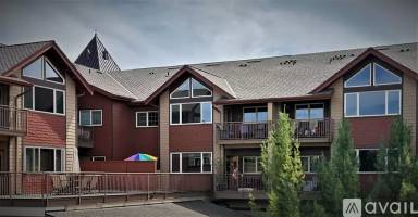 Main picture of 2051 N Main St