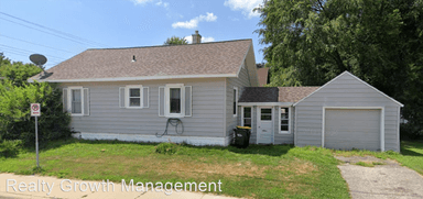 Main picture of 423 6th St SE