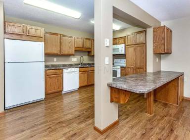 Main picture of 106 1st St