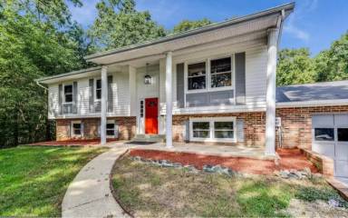 Main picture of 3650 Laurel Dr