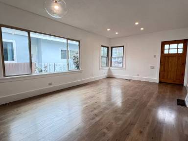 Main picture of 3228 S Kerckhoff Ave