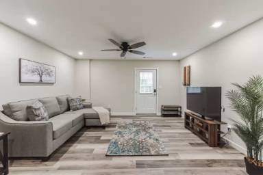 Main picture of 505 Golden Meadows Ln