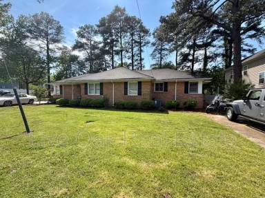 Main picture of 103 Thalia Rd