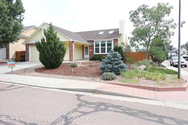 Main picture of 8515 Sassafras Dr