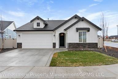 Main picture of 3001 N Richter Ave