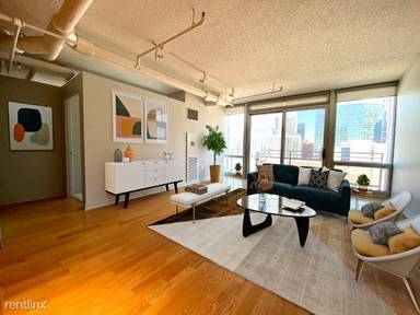 Main picture of Skybridge Condominium