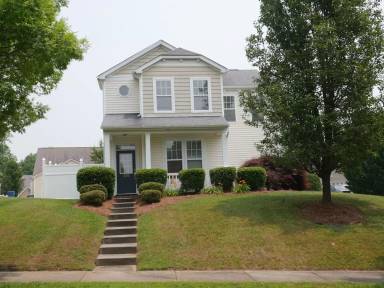 Main picture of 220 Bridgewater Dr