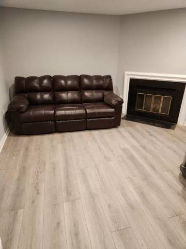 Main picture of 9828 Hellingly Pl