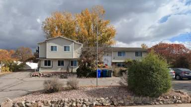 Main picture of 838 S Roberta St
