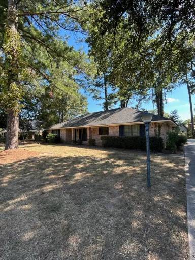 Main picture of 9894 Ellerbe Rd