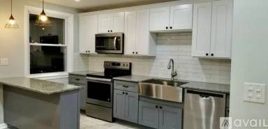 Main picture of 7935 Leonard St