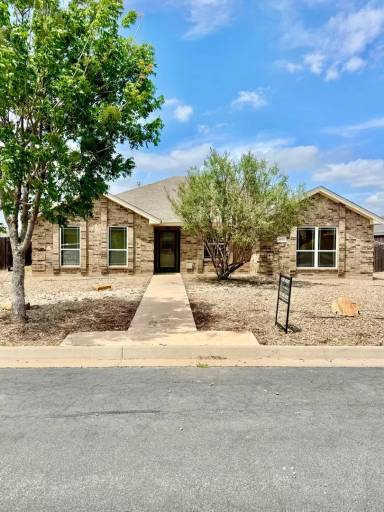 Main picture of 4925 Scarlett Oak Dr
