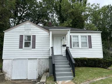 Main picture of 576 Cosie Dr
