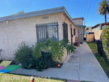 Main picture of 5868 California Ave