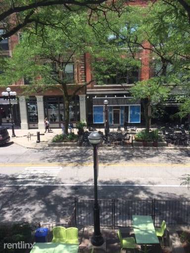 Main picture of 303 S Main St